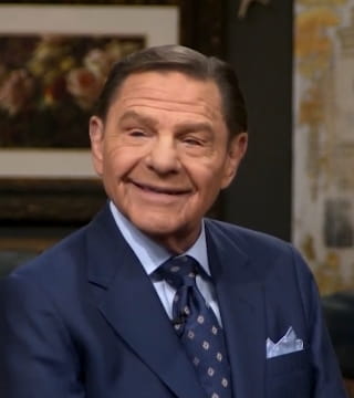 Kenneth Copeland - Love Is the Motive of Prayer