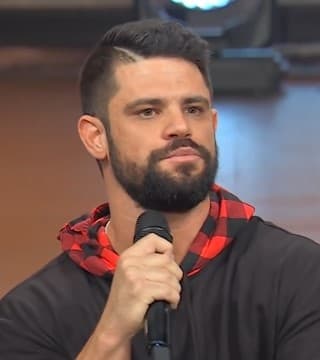 Steven Furtick - Your Praise Breaks Chains