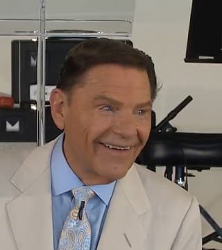 Kenneth Copeland - Living In The Blessing During Famine