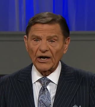 Kenneth Copeland - Your Covenant Is Bigger Than the Giant