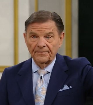 Kenneth Copeland - A Life Worth Living Puts First Things First