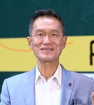 Peter Tan-Chi - A Father Like No Other