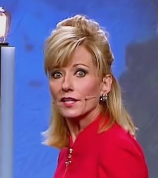 Beth Moore - A Memorial In The Middle - Part 4